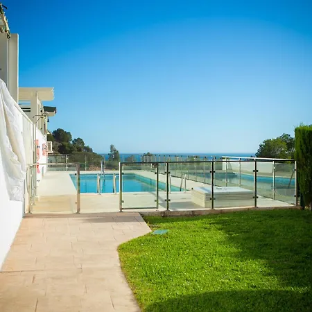 Benalhome - Tu Hogar Con Terraza Y Ducha Exterior Апартаменти Бенальмадена